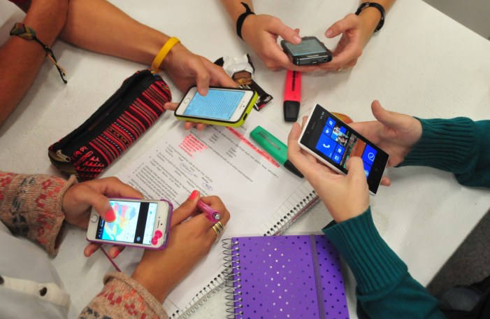 Usuarios móviles se siguen cambiando a los smartphones Usuarios móviles se siguen cambiando a los smartphones